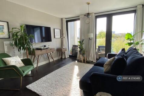 Lounge Facing Thames Barrier Park 