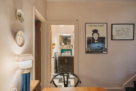 Alcester Crescent E5