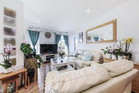 Flat 8, Canaletto Court - l8X1k2sG4ncSlACo2FIL.jpg