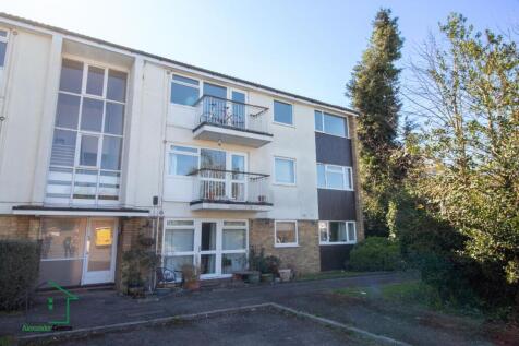 3-bed flat on Lingholme Close, Cambridge, CB4, £1,625/mo