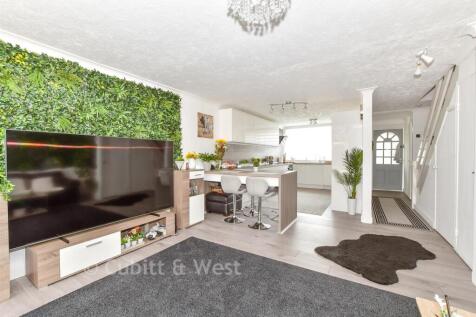 Lounge/Dining/Kitchen