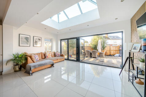 Kitchen / Breakfast Room