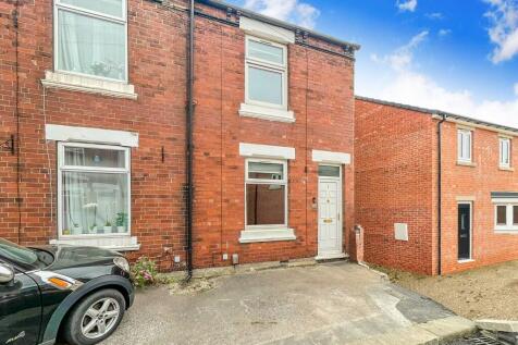 Wakefield, WF1 - property photo