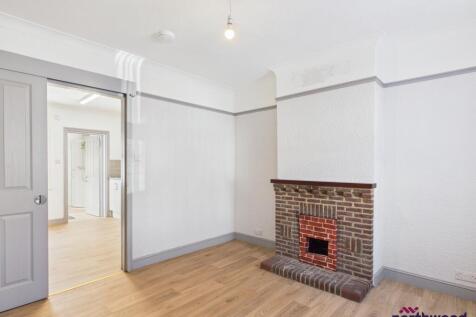 Sidley Road, Redoubt, Eastbourne, BN22 photo 4