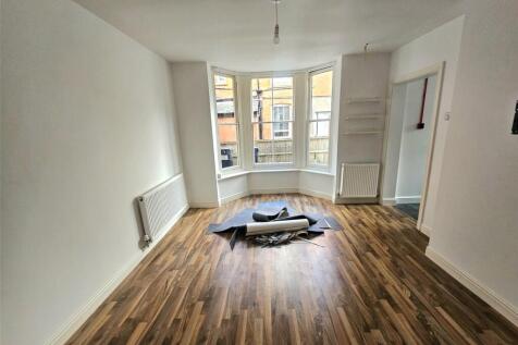 Craig Road, Llandrindod Wells, Powys photo 3