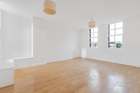 Reception/Kitchen