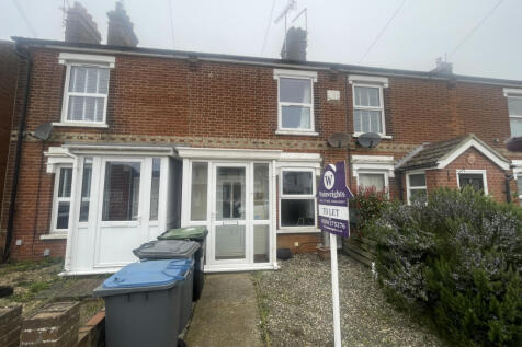 2 bedroom terraced house