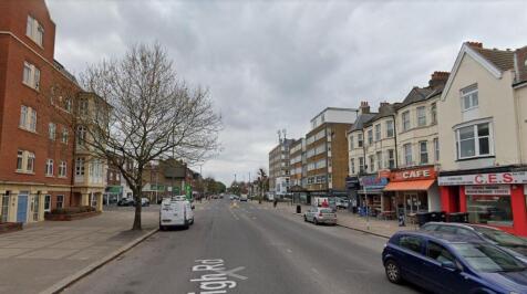 940 High Road iii.JPG