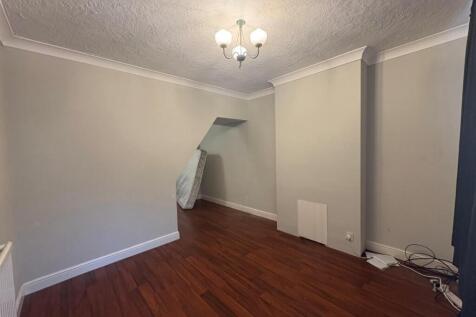 21 st pauls lounge.jpg