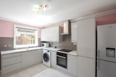 Stainton Drive, Gateshead, NE10 photo 3