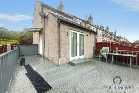 2-bed house on McLeod Road, London, SE2, £1,800/mo