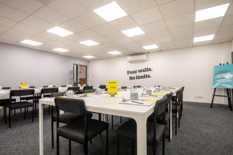 Office to rent Image 7