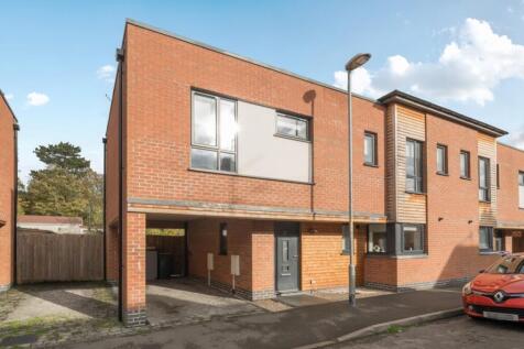 Sleaford, NG34 - property photo