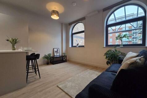 1-bed flat on Apartment 17, 20 Westfield Terrace S1 4GH, £975/mo