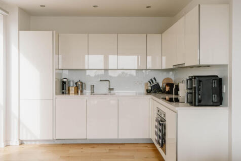 306042 - Sandon Court_High Res-13.jpg