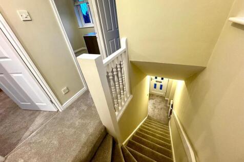 WhatsApp Image 2025-11-21 at 16.18.02 (1).jpeg