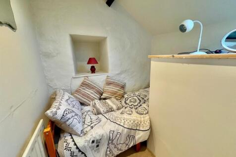 PHOTO-2025-04-07-20-12-54 (4).jpg