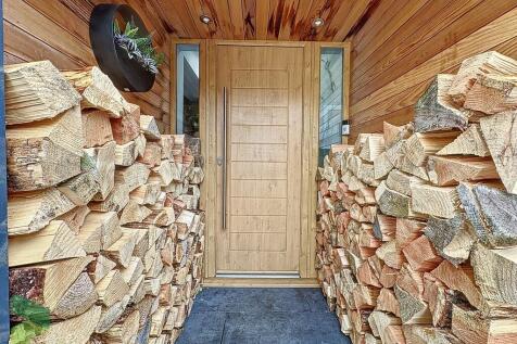 Porch woodstore