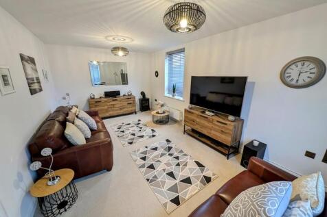 15 Crossman Way lounge 1.jpg