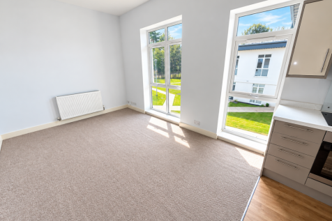 16 DANESCOURT MANOR photo 4
