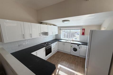 Auckland Avenue, Hull photo 3