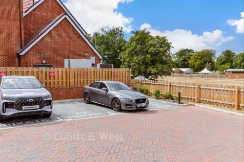 Driveway/Parking