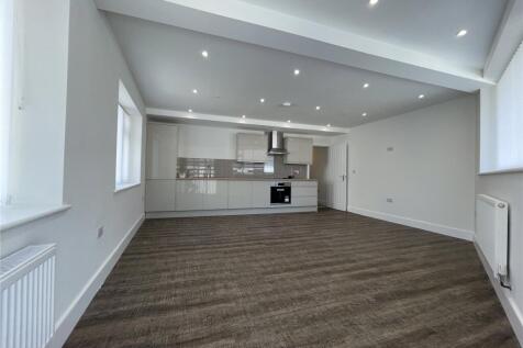 Kitchen / Lounge