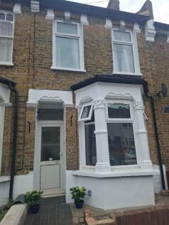 3 Bed Terraced House for sale Merrit Road, Brockl