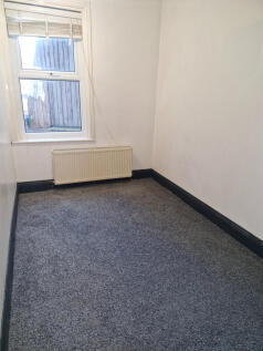  South Shields NE33 2RR photo 4