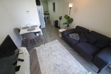 Living room (2)