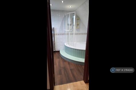 Bedroom 2 En Suite