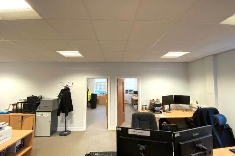 Office to rent Image 6