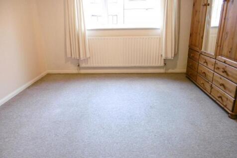 Aspen Gardens, Poole, BH12 photo 3