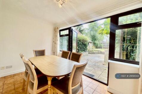 Mayes Close, Norwich, NR5 photo 4
