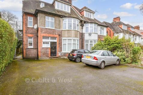 Driveway/Parking