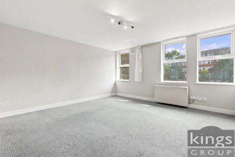 Butlers Court, Waltham Cross photo 4