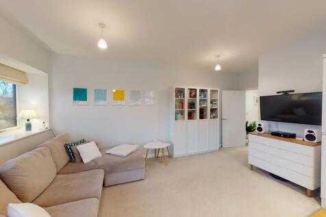 Sir Bernard Lovell Road, Malmesbury, SN16 photo 3