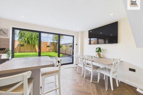 CAM04261G0-PR0072...