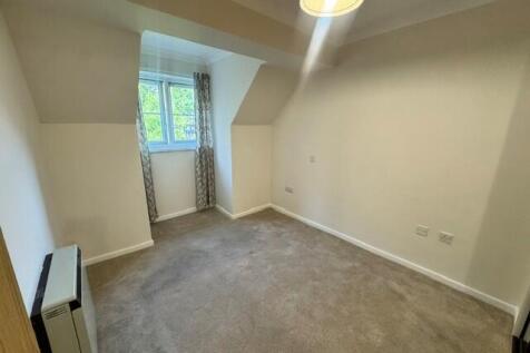 Langdown Firs Hythe Southampton WARDEN ASSISTED ONE BED APARTMENT OVER 55'S ONLY photo 5