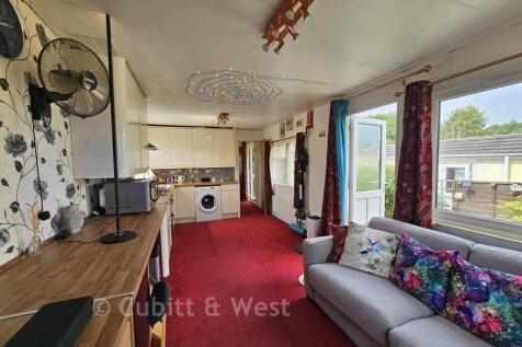 Lounge/Kitchen