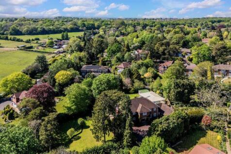 WHISTLER HOUSE DRONE  (4).jpg