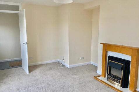 Camdean Crescent, Rosyth photo 3