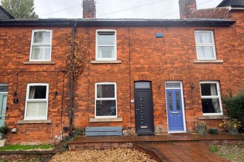 Charming mid-terrace property