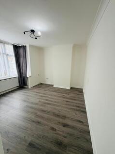 Billet Road, Walthamstow, Waltham Forest photo 3