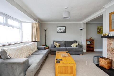 Norton Crescent, Tonbridge, Kent, TN10 photo 3