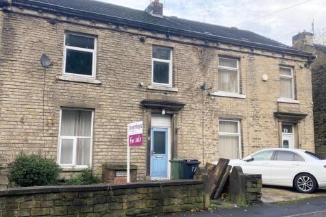 external new not showing the neighbours garage.jpg