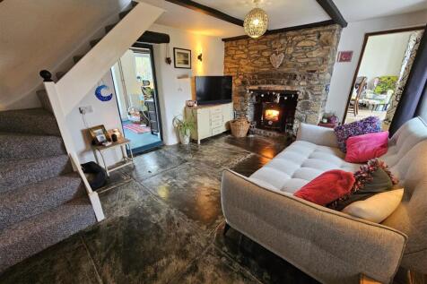 Sitting Room.jpg