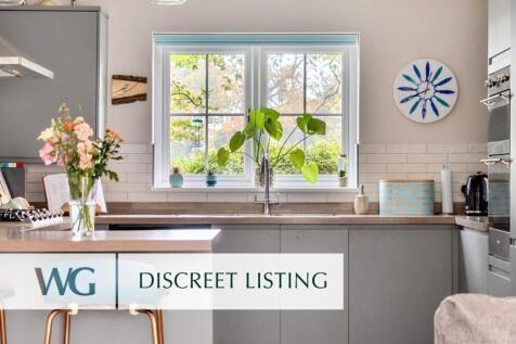 Discreet Listing