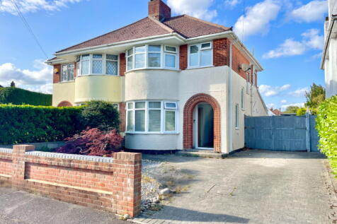 Bournemouth, BH10 - property photo
