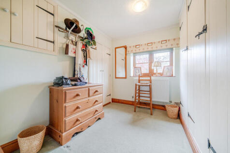 1369356-19-68f110...